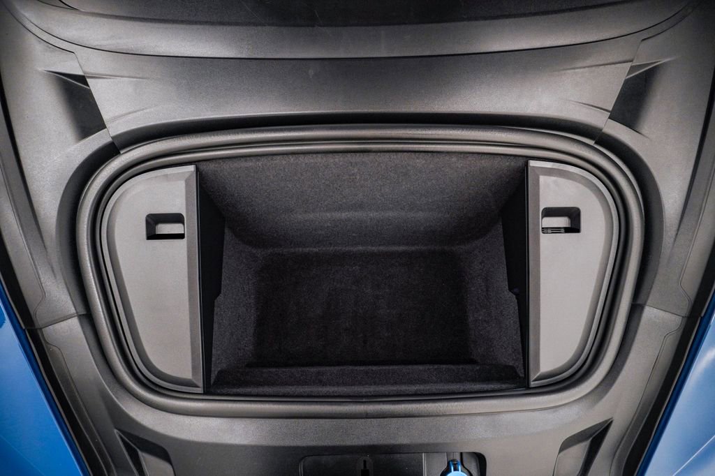 Certified 2021 Porsche Taycan Turbo S image 31