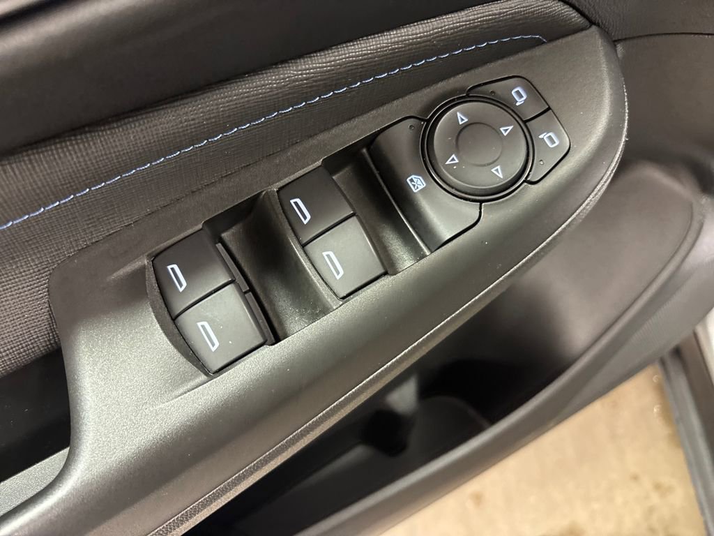 Used 2025 Buick Envista Sport Touring image 20