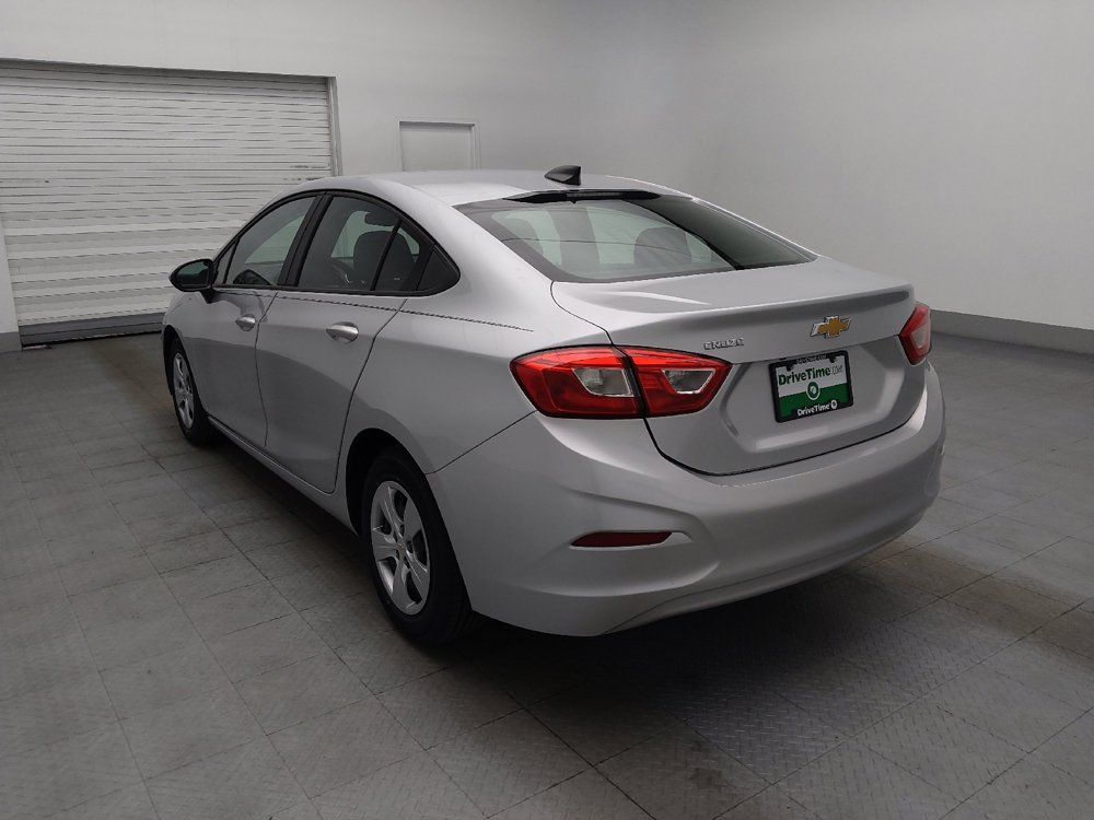 Used 2018 Chevrolet Cruze LS FWD image 5
