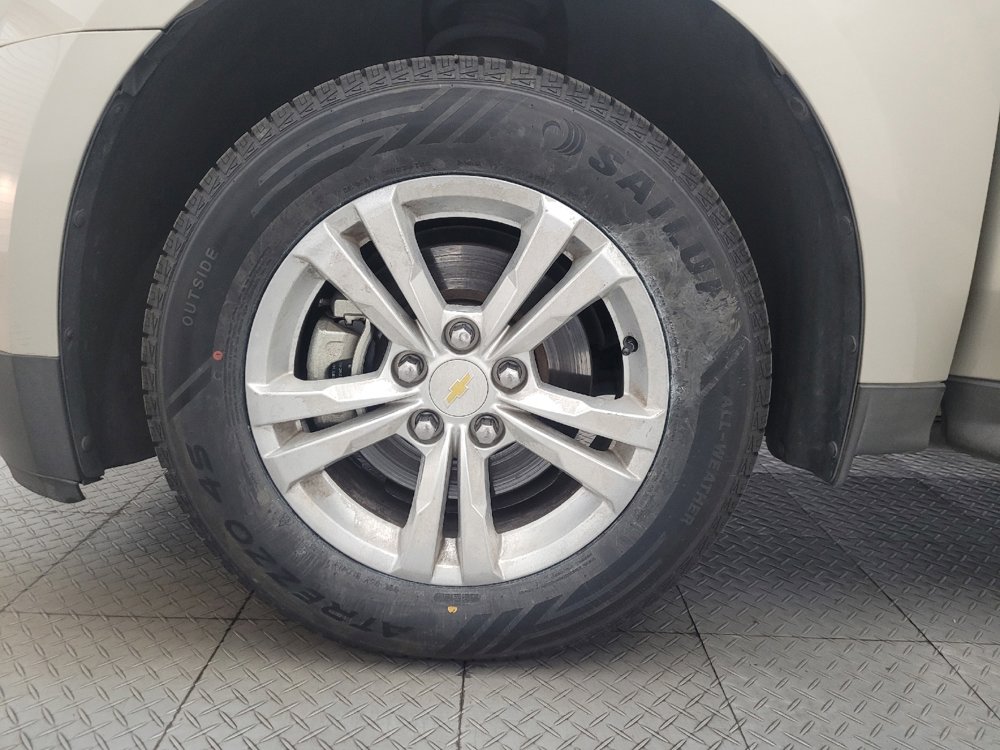 Used 2015 Chevrolet Equinox LS image 31