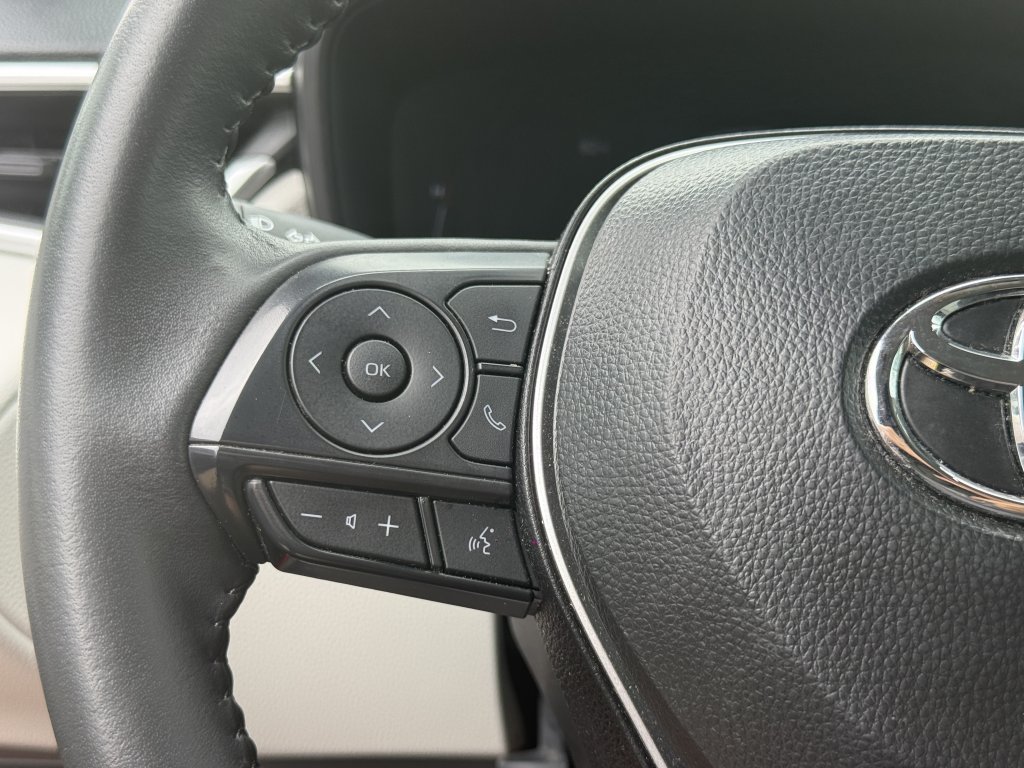 Used 2026 Toyota Corolla Cross LE FWD image 19