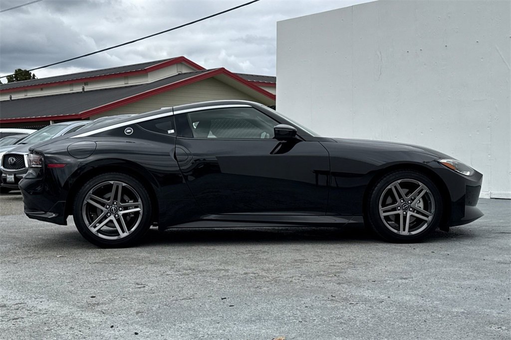 Used 2024 Nissan Z Sport w/ Floor Mat Package image 3
