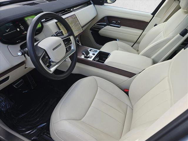 Certified 2023 Land Rover Range Rover SE image 17
