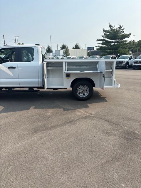New 2026 Ford F250 XL w/ XL Chrome Package AWD/4WD image 24
