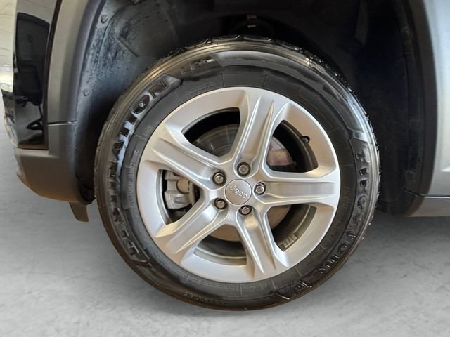 Used 2023 Jeep Compass Sport AWD/4WD image 29