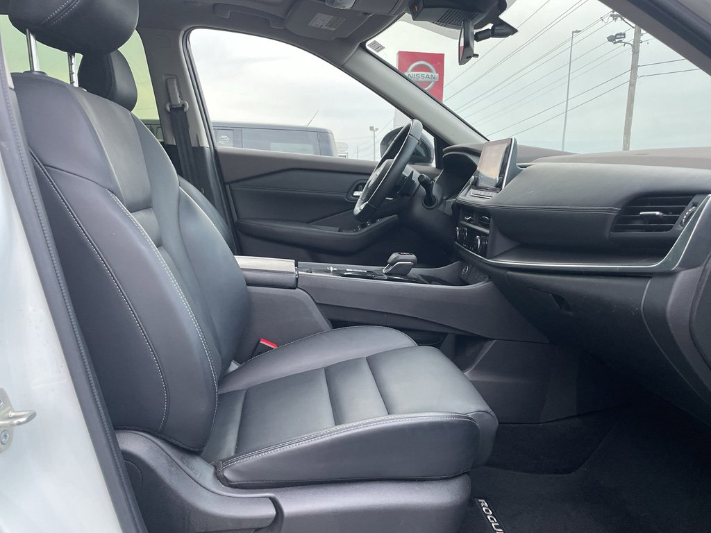 Certified 2023 Nissan Rogue SV w/ SV Premium B Package image 24