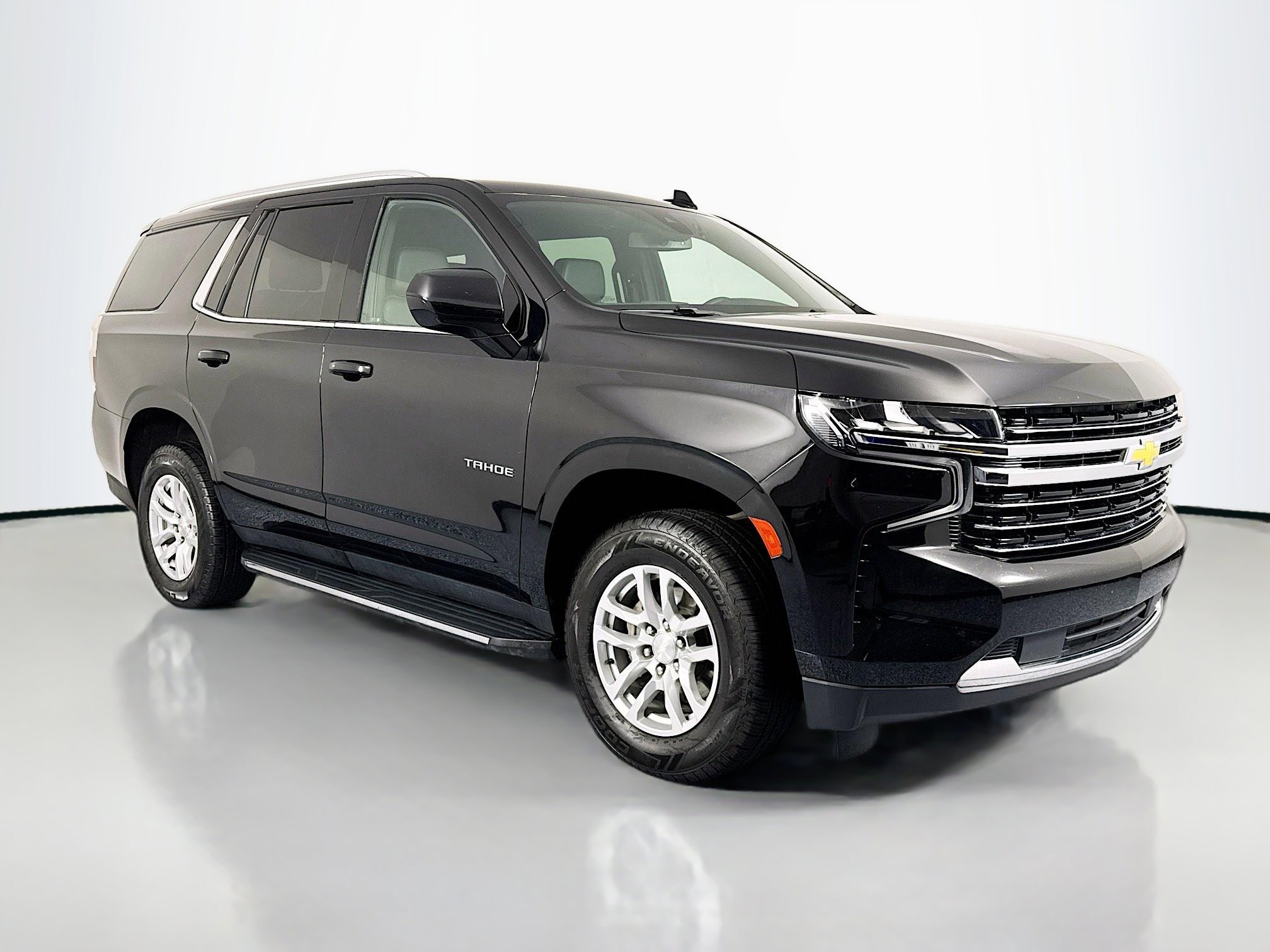 Used 2021 Chevrolet Tahoe LT image 3