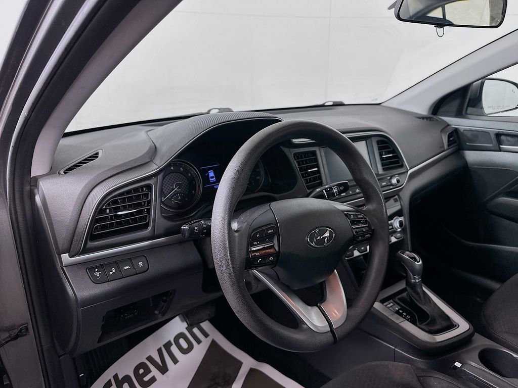Used 2020 Hyundai Elantra SEL w/ Cargo Package (C1) image 9