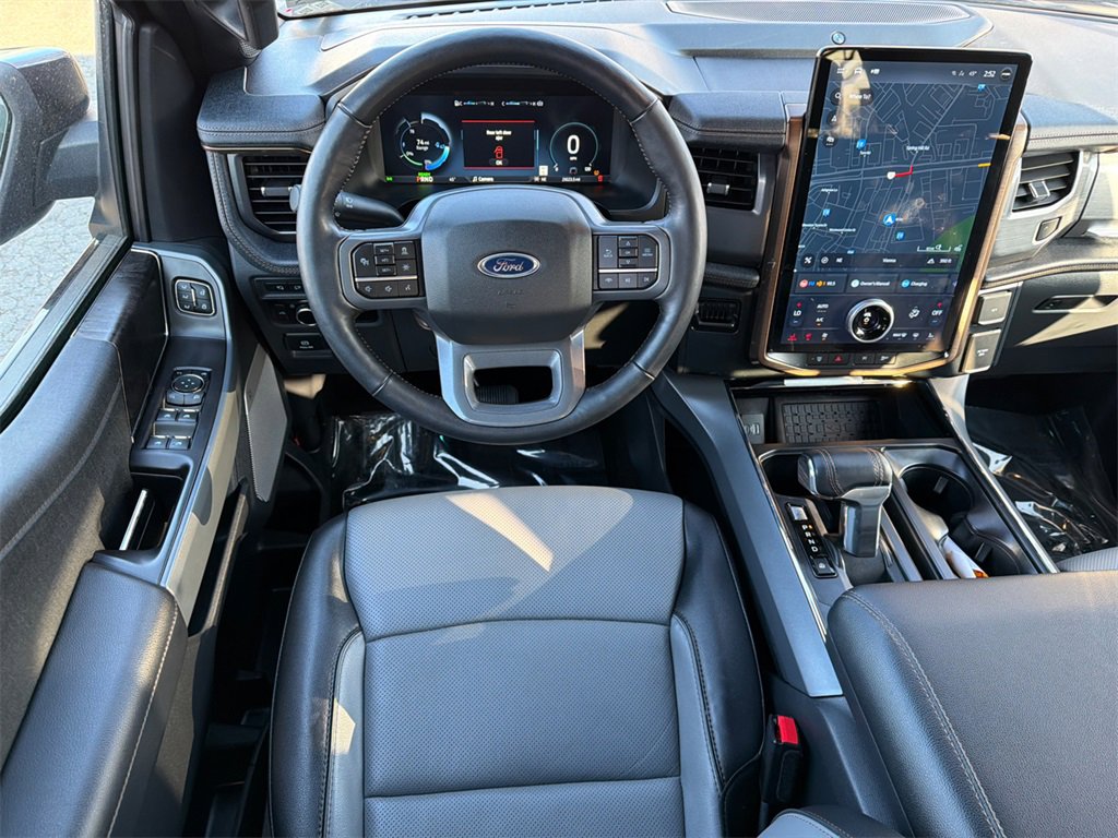 Used 2023 Ford F150 Lightning Lariat image 23