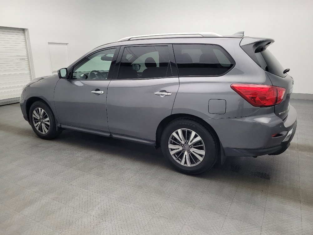 Used 2019 Nissan Pathfinder SL image 3