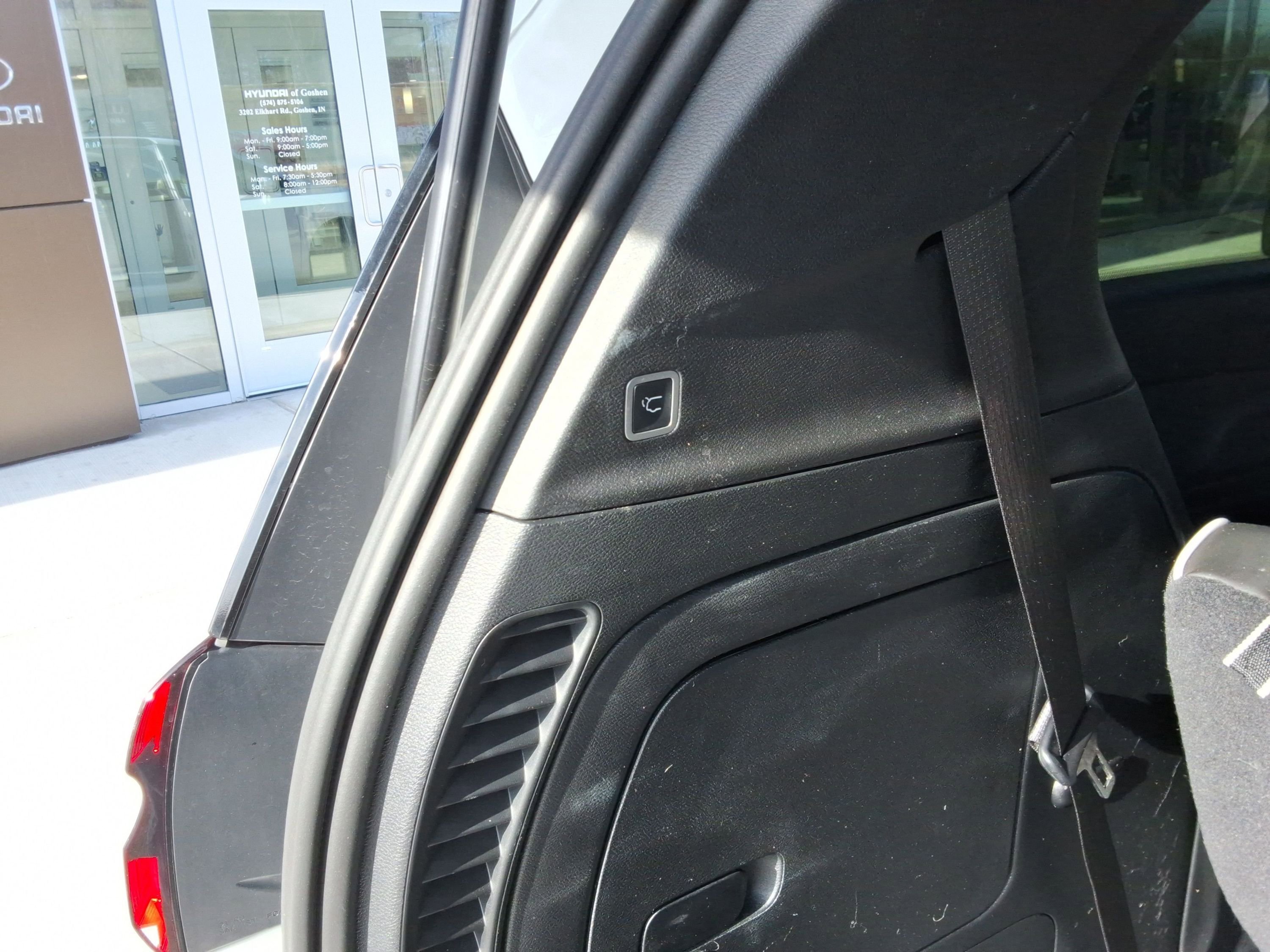 Used 2022 Chrysler Pacifica Limited w/ S Appearance Package image 26