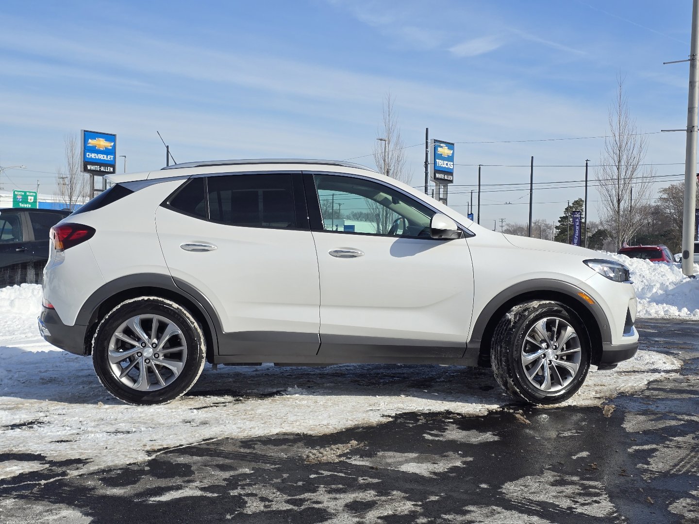 Used 2023 Buick Encore GX Essence w/ Advanced Technology Package image 28