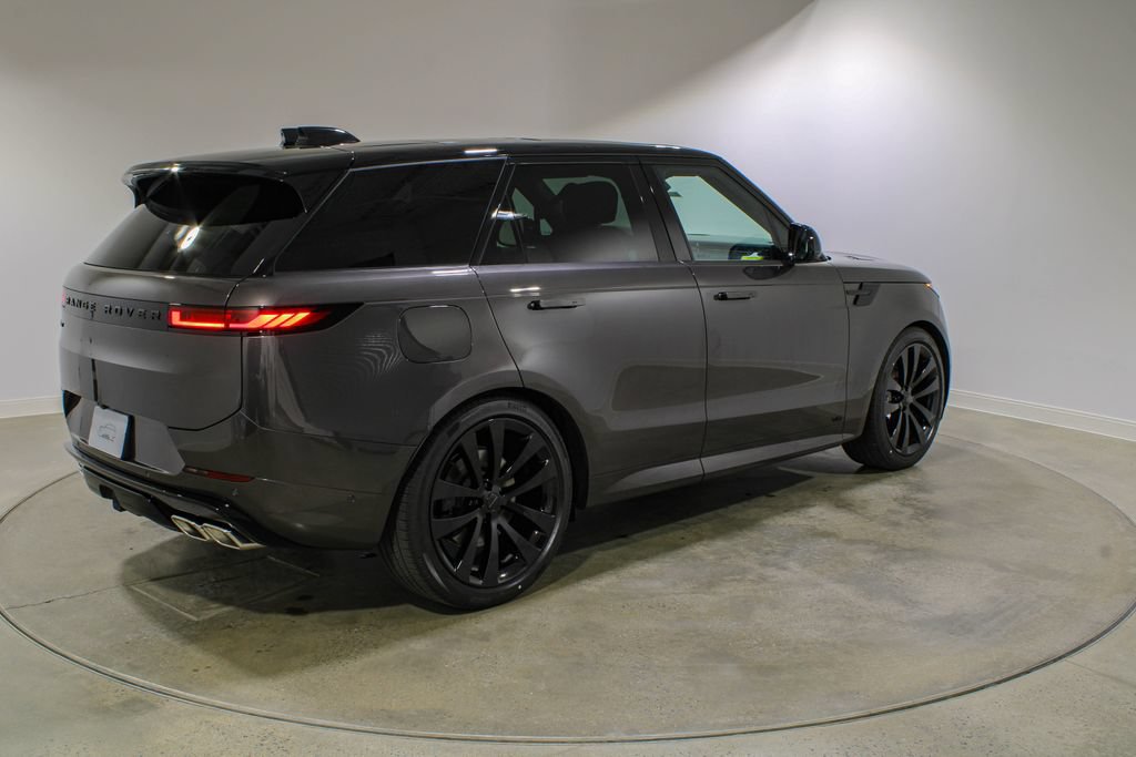New 2026 Land Rover Range Rover Sport Dynamic SE AWD/4WD image 5