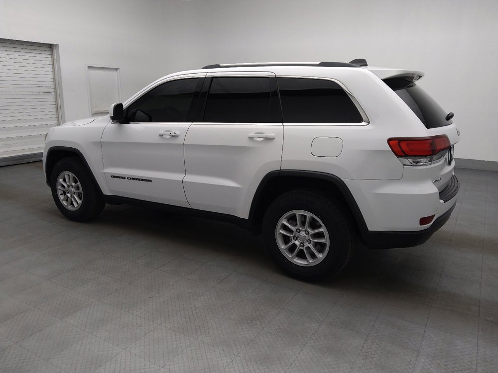 Used 2020 Jeep Grand Cherokee Laredo AWD/4WD image 3