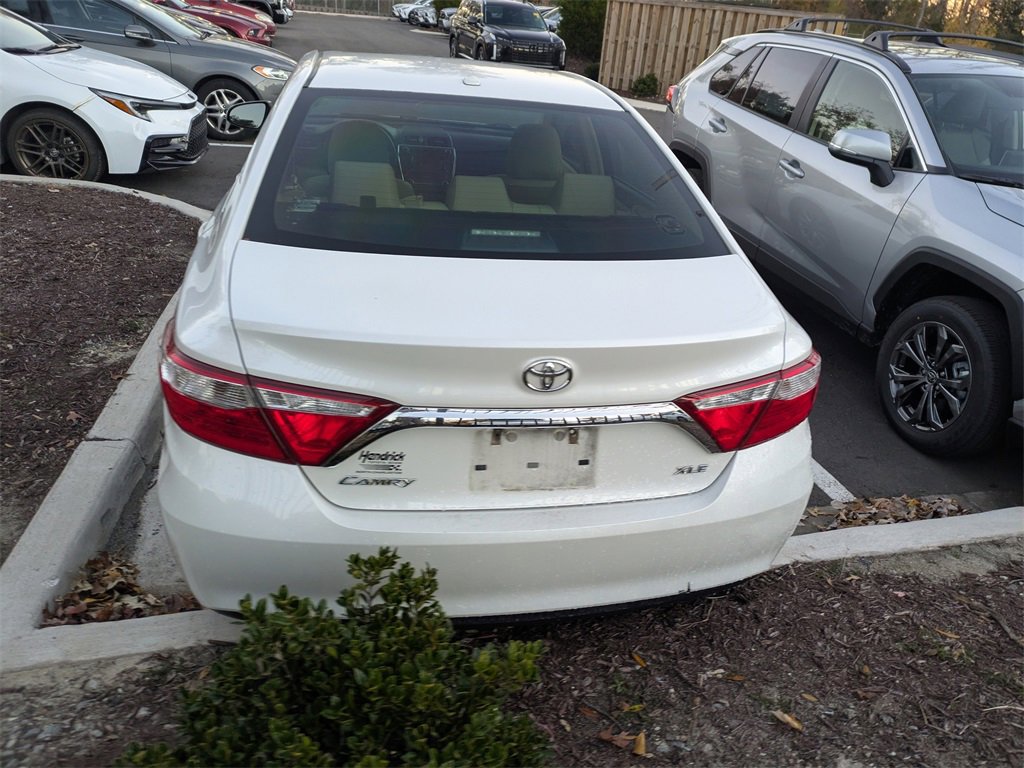 Used 2015 Toyota Camry XLE image 6