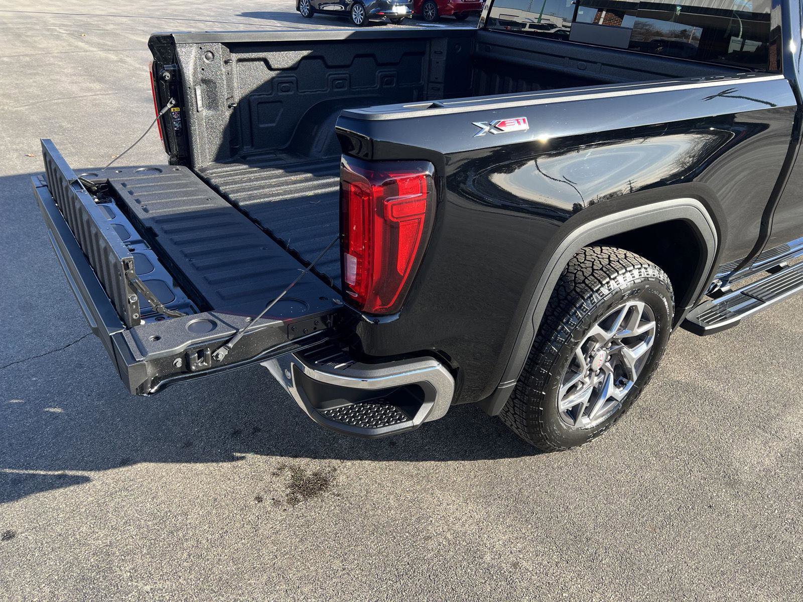 New 2026 GMC Sierra 1500 SLT w/ SLT Premium Plus Package image 50