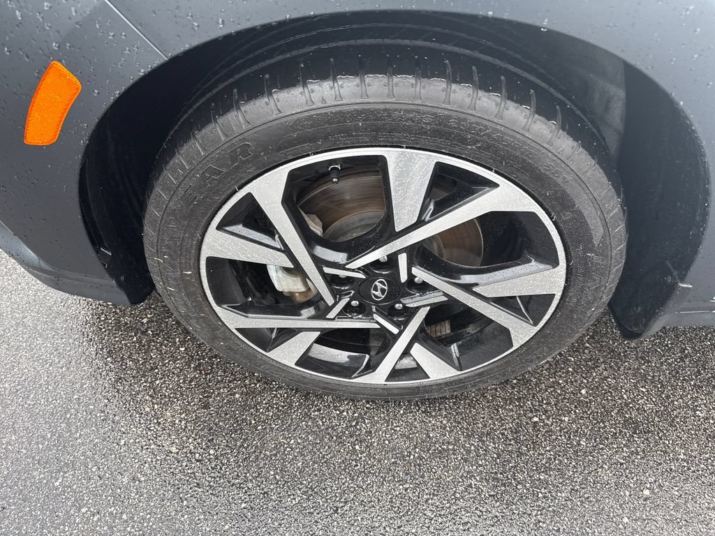 Certified 2023 Hyundai Kona Limited AWD/4WD image 39