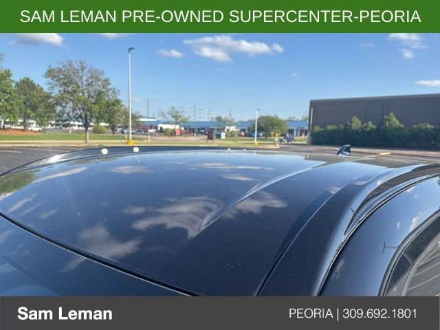 Used 2023 Nissan Kicks SR FWD image 9