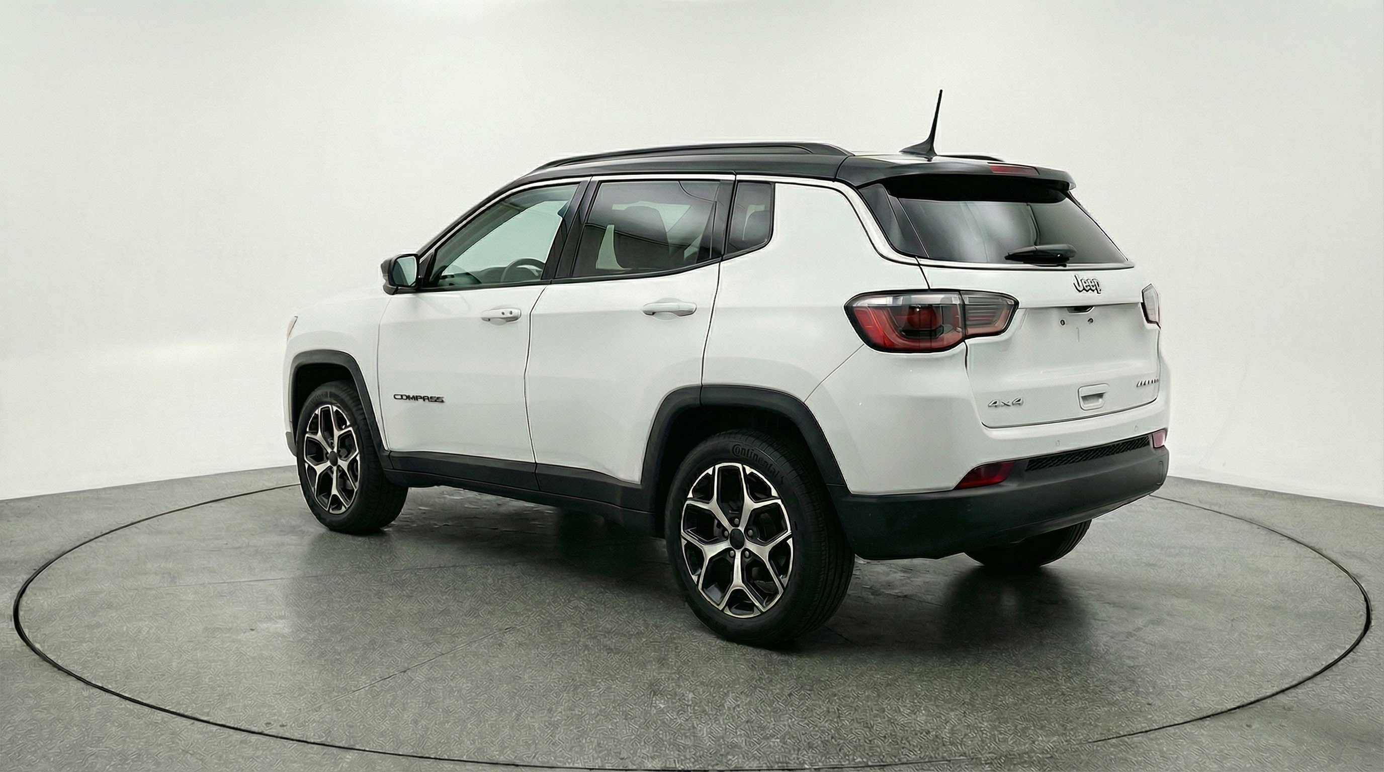 Used 2025 Jeep Compass Limited AWD/4WD image 6