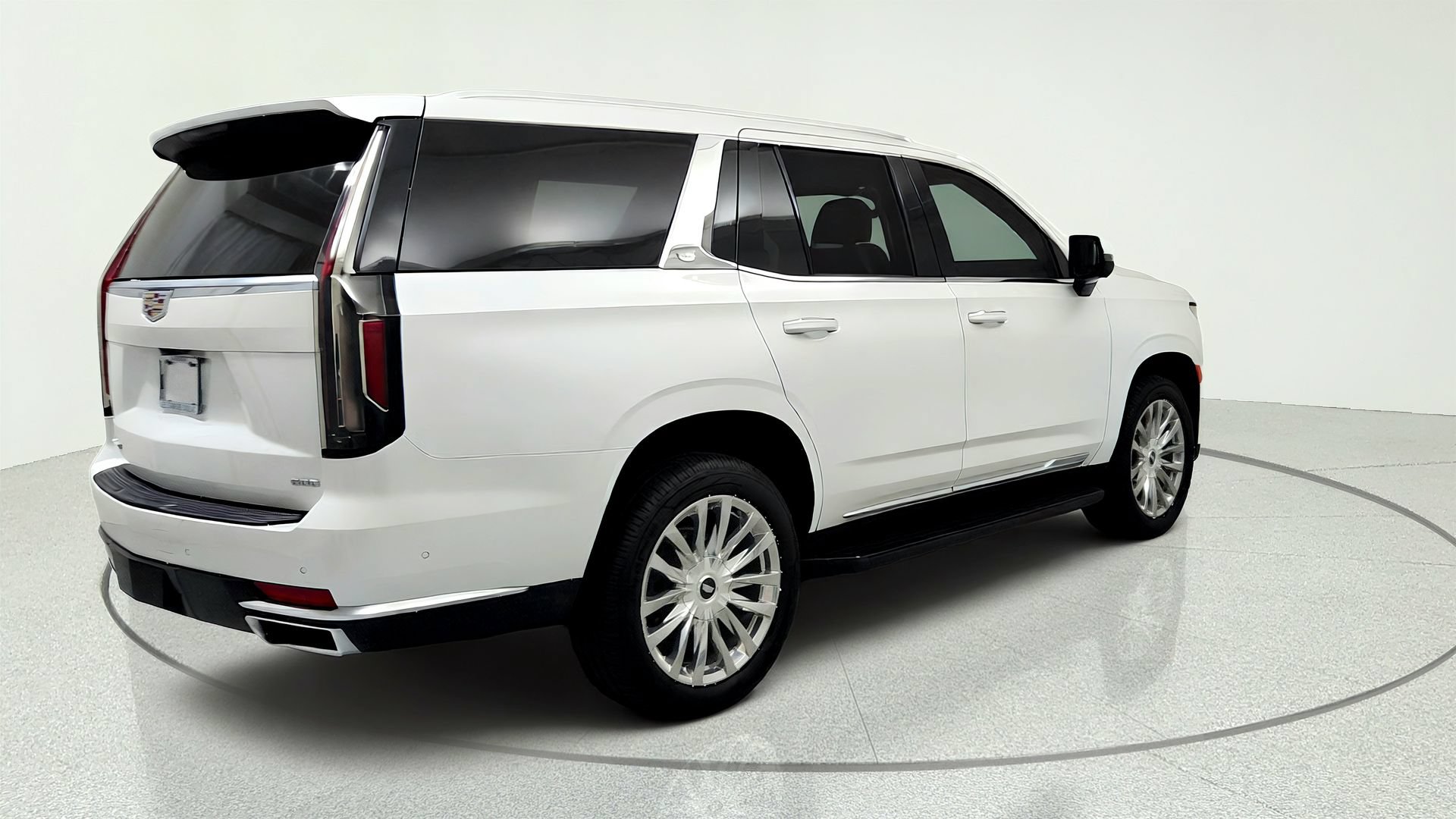 Certified 2022 Cadillac Escalade Premium Luxury AWD/4WD image 5