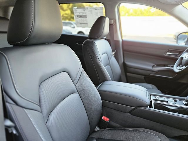 New 2026 Nissan Pathfinder SL w/ Cargo Package FWD image 14