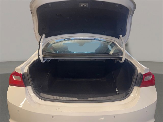 Used 2024 Chevrolet Malibu LT image 8