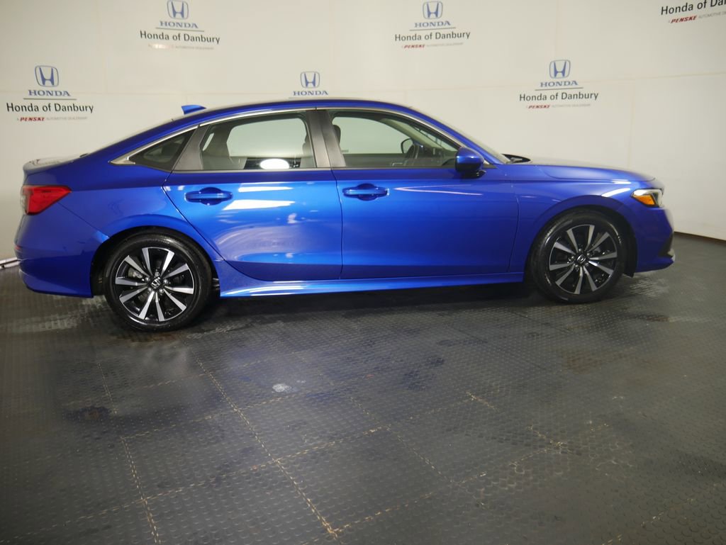 Used 2023 Honda Civic EX image 3