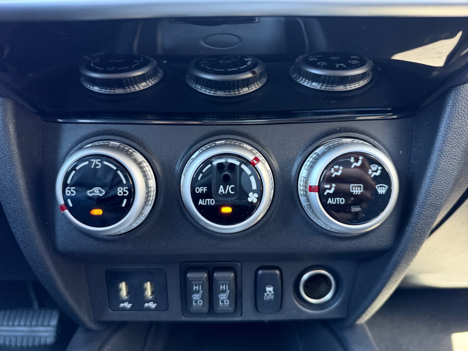 Used 2022 Mitsubishi Outlander Sport ES FWD image 8