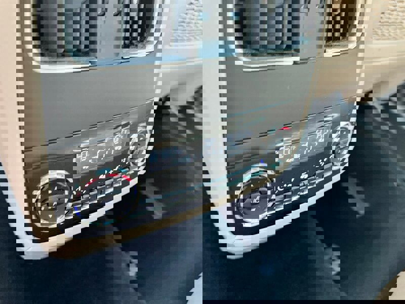 Used 2017 Maserati Levante w/ Luxury Package image 24