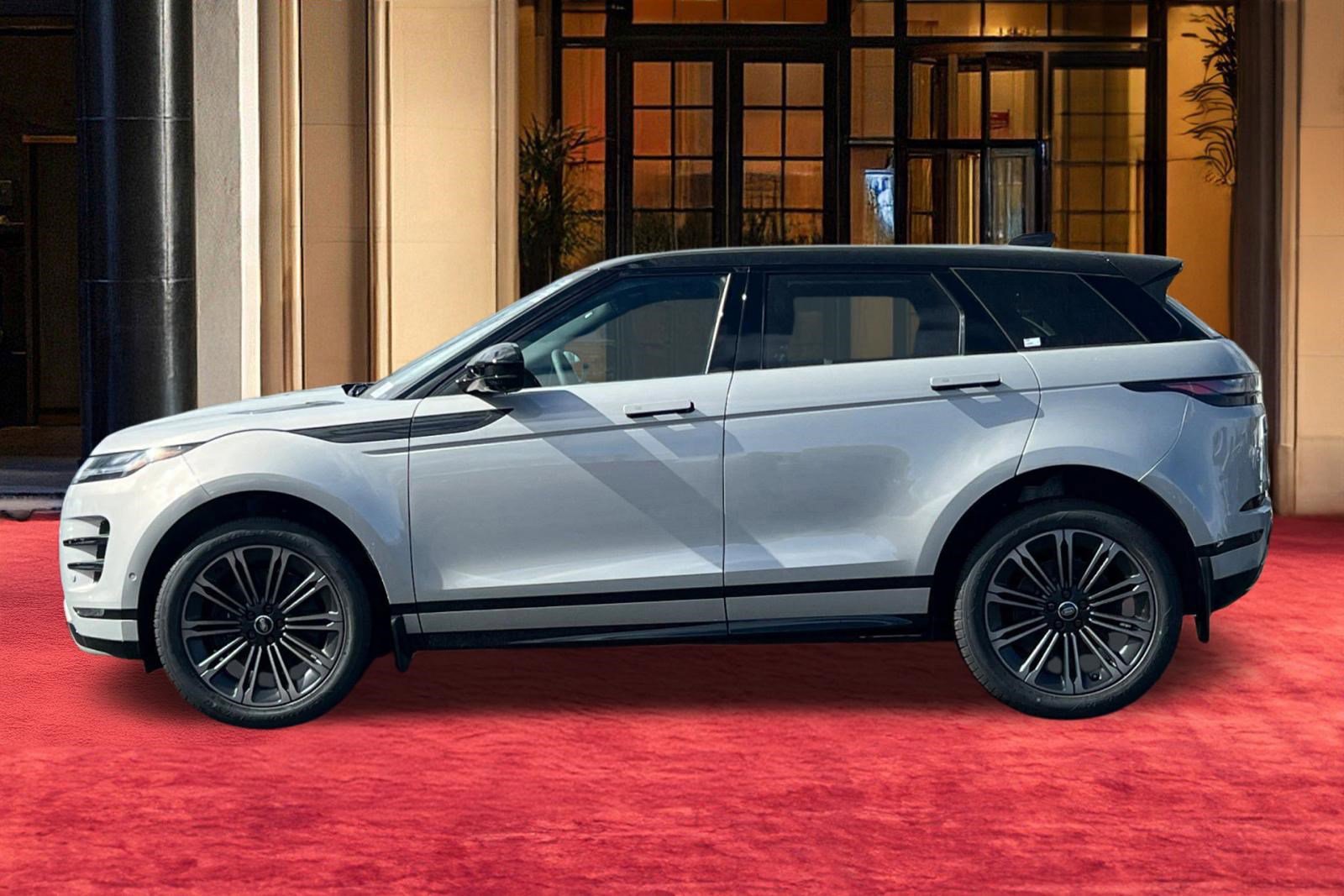 New 2026 Land Rover Range Rover Evoque Dynamic SE AWD/4WD image 2
