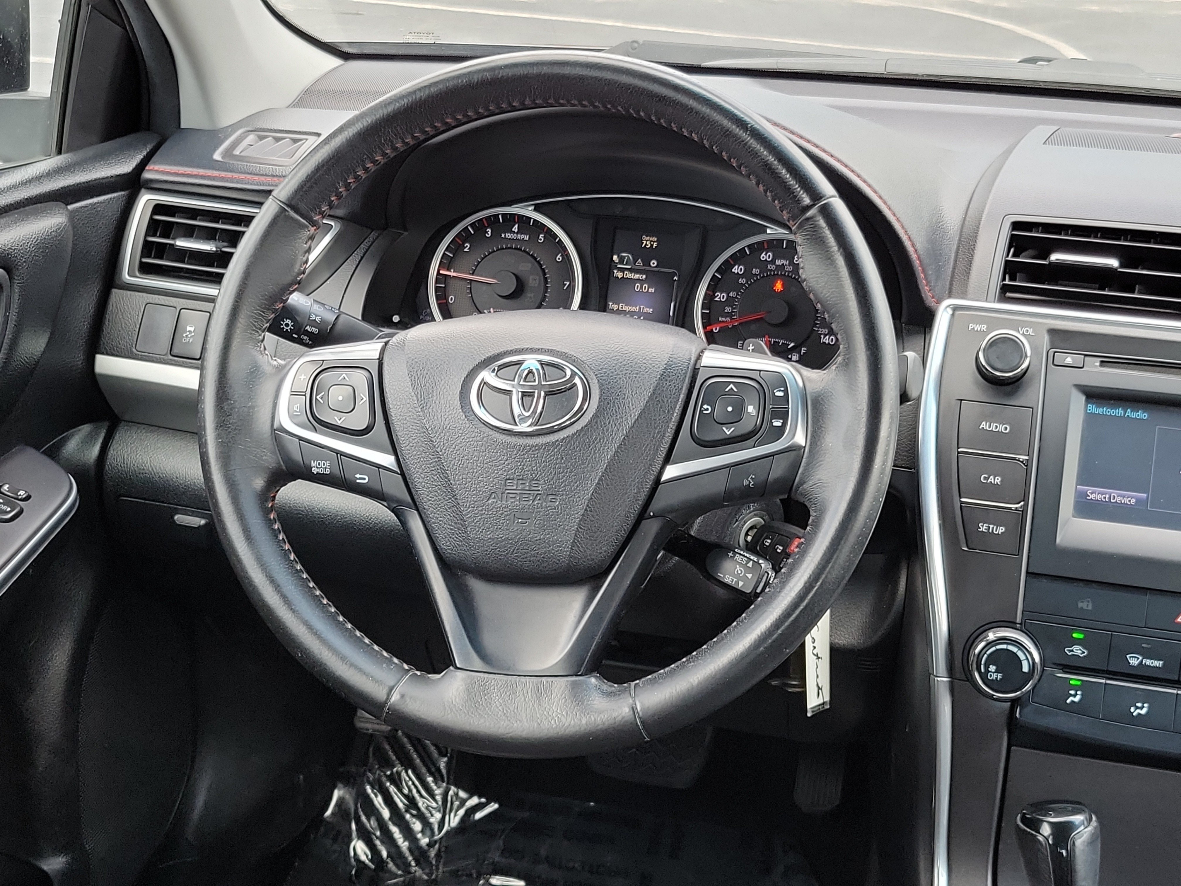 Used 2016 Toyota Camry SE FWD image 24