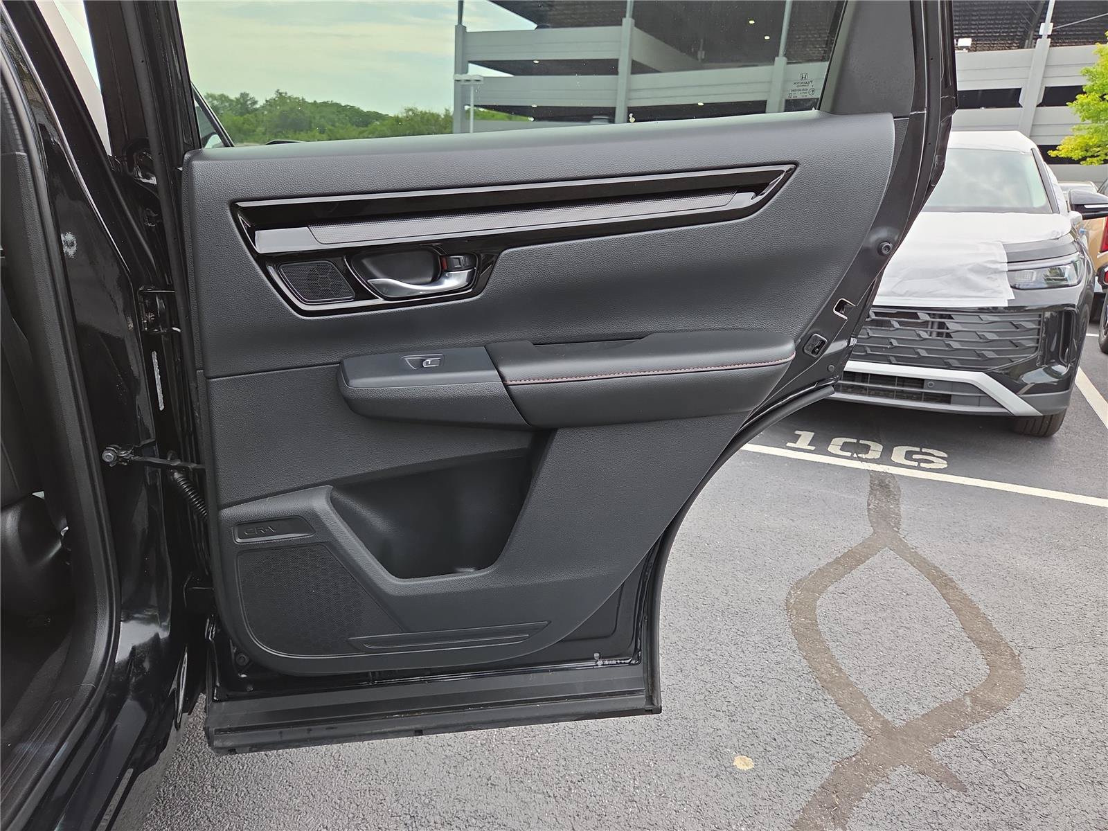 Used 2025 Honda CR-V Sport Touring image 29