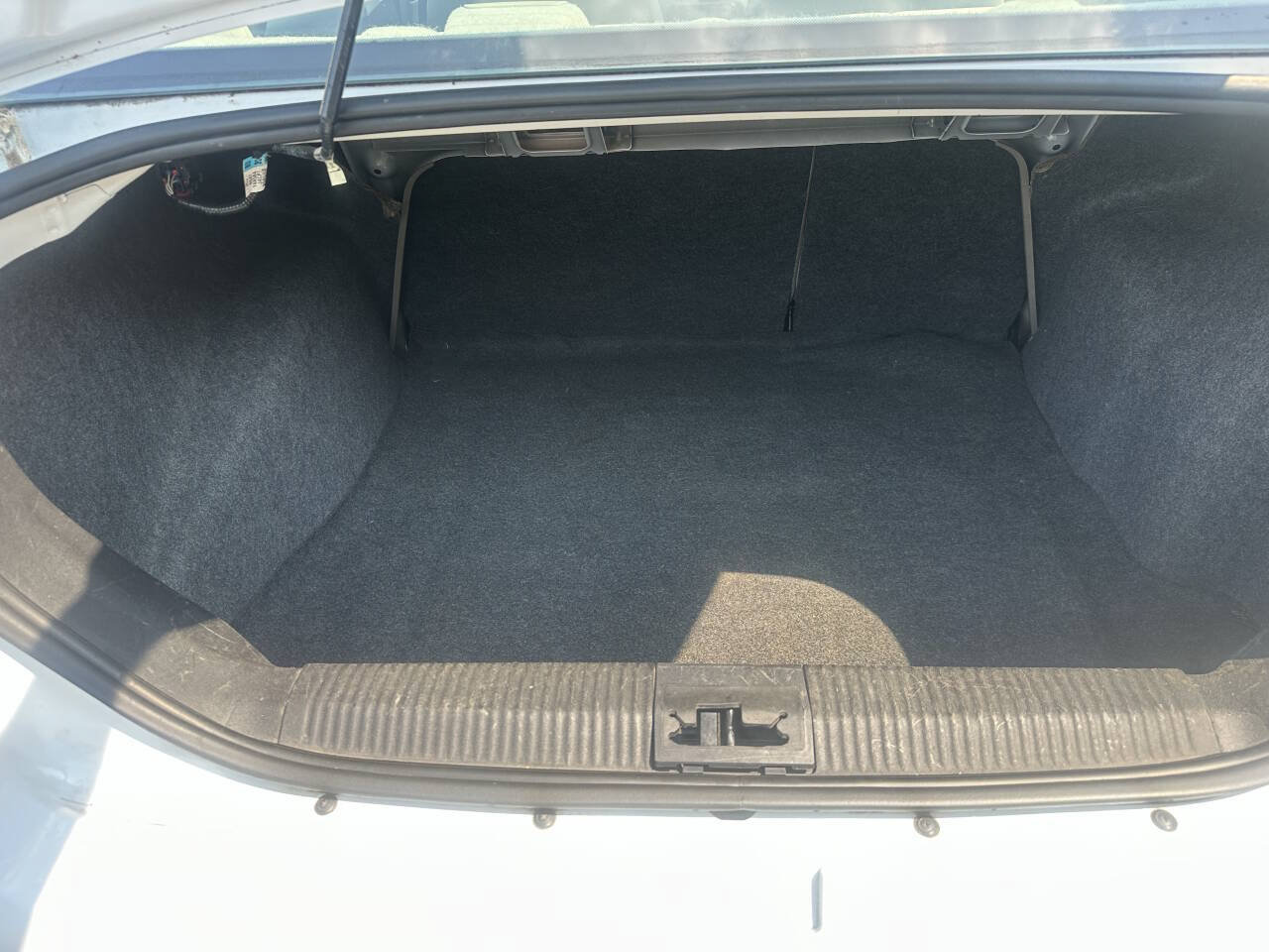Used 2008 Ford Focus SE FWD image 25