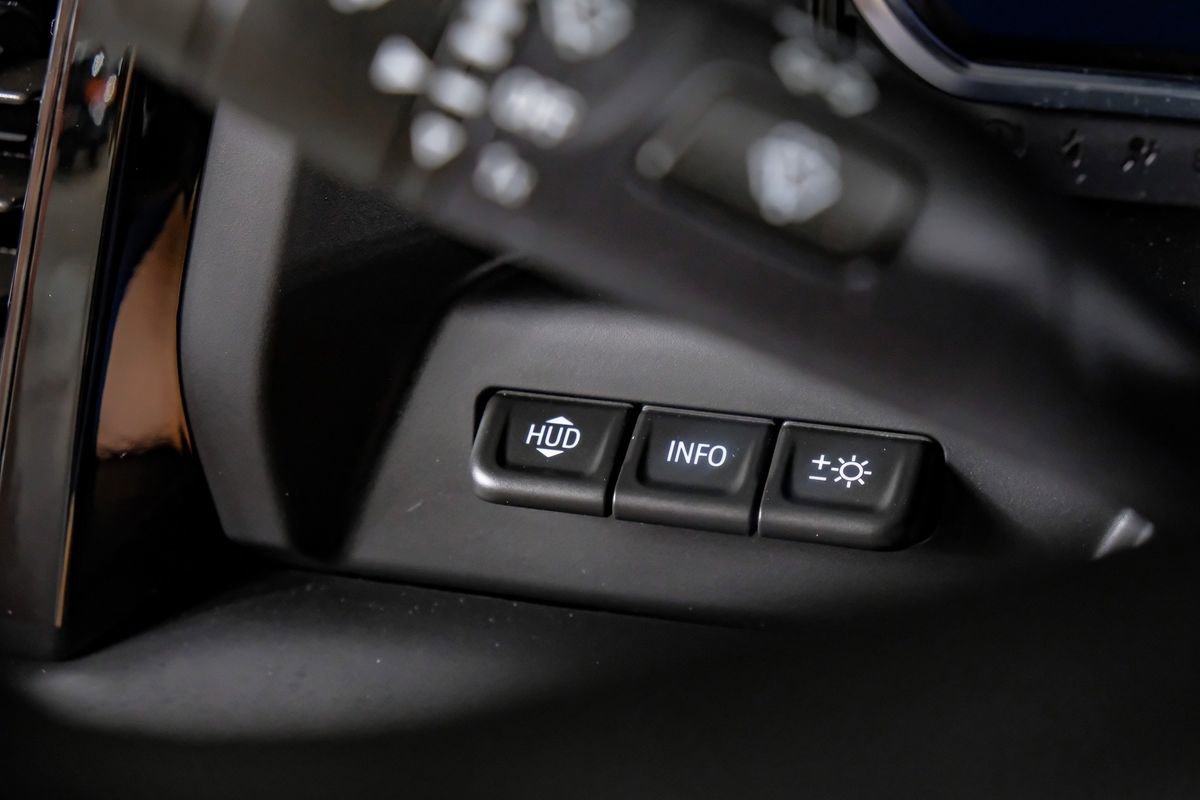 Used 2024 GMC Sierra 2500 AT4X image 25