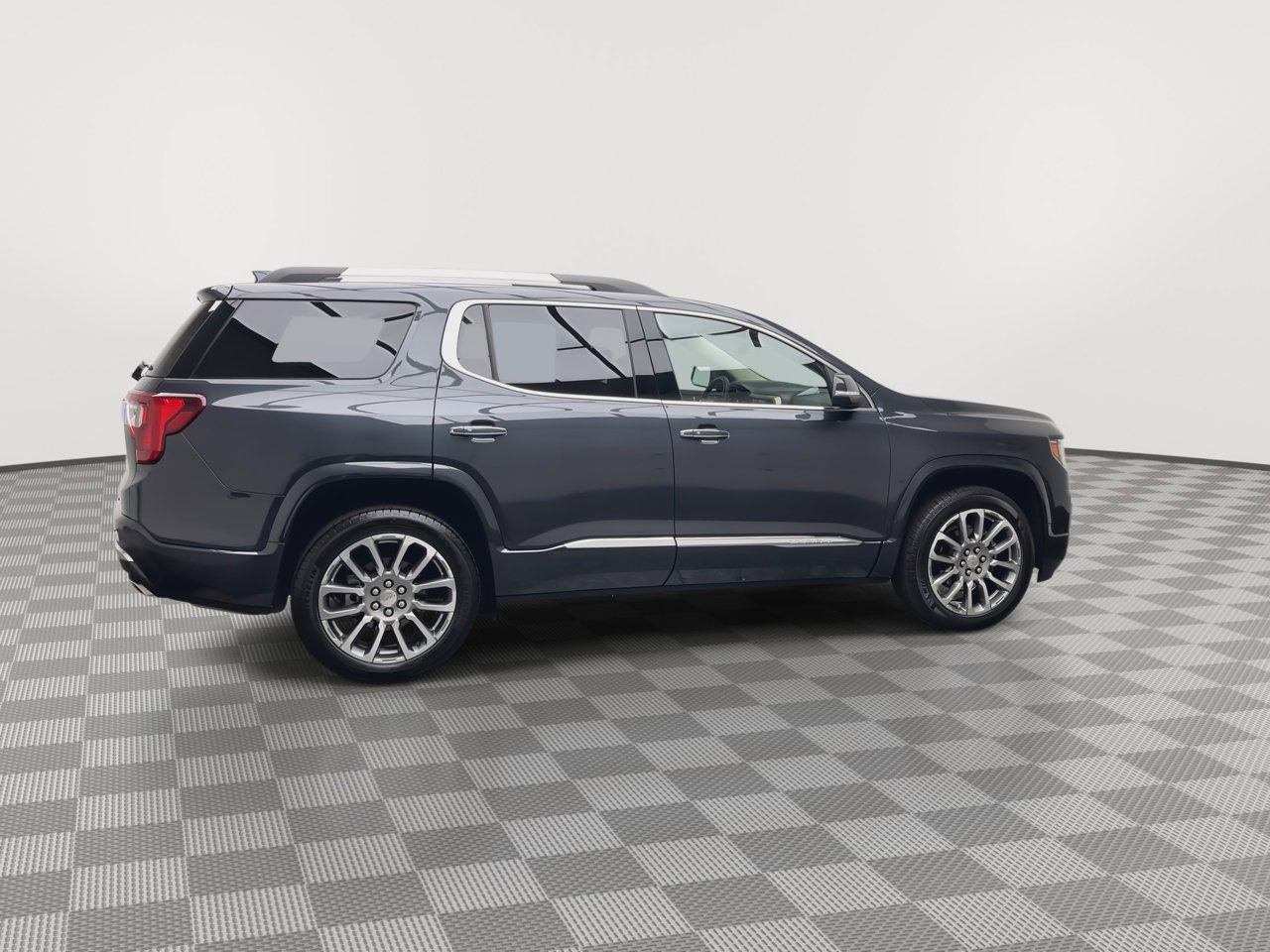 Certified 2023 GMC Acadia Denali w/ Denali Ultimate Package AWD/4WD image 46