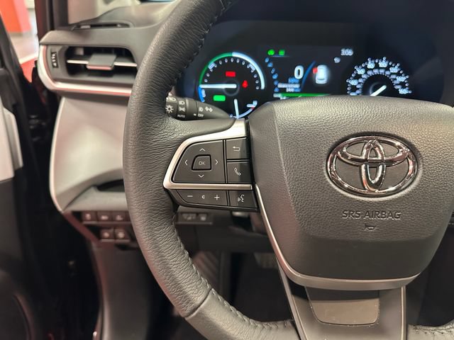 Certified 2025 Toyota Sienna XLE w/ XLE Plus Package AWD/4WD image 19