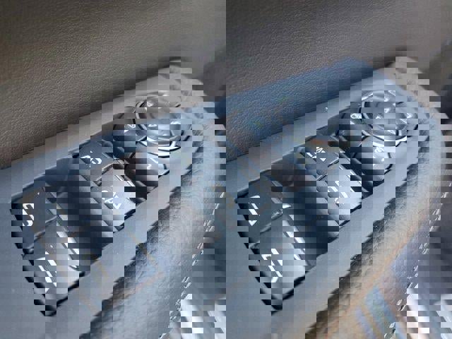 New 2026 GMC Yukon XL Denali w/ Sun & Power Step Package image 19