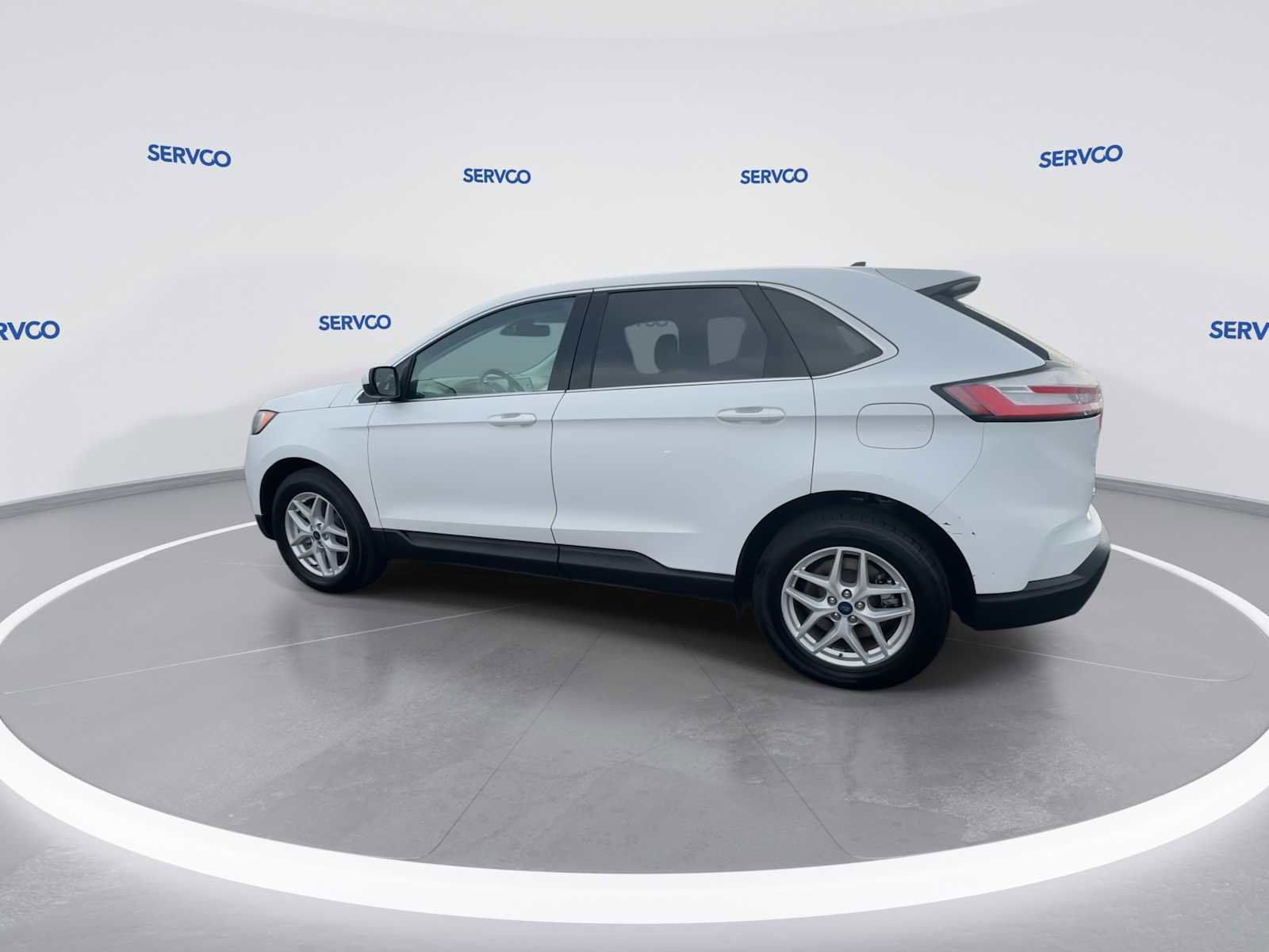 Used 2022 Ford Edge SEL image 6