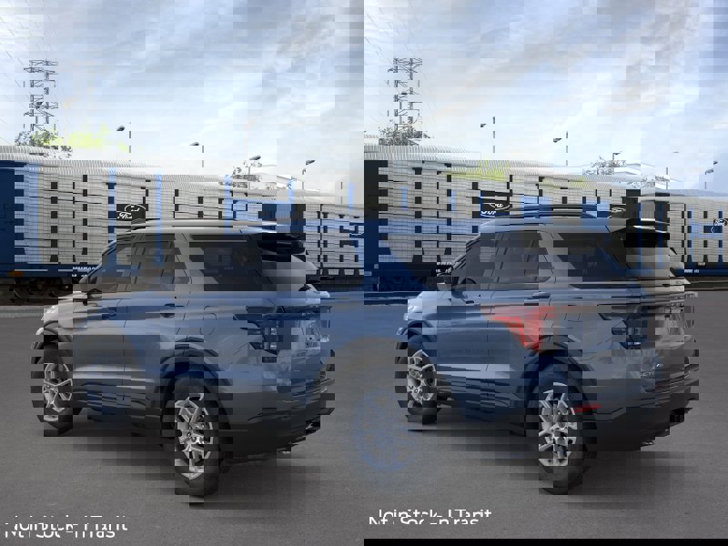 New 2026 Ford Explorer Active image 4