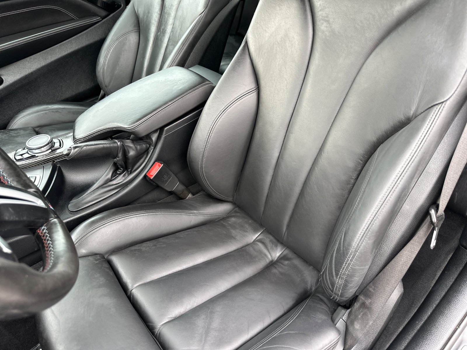 Used 2016 BMW M4 Convertible RWD image 19