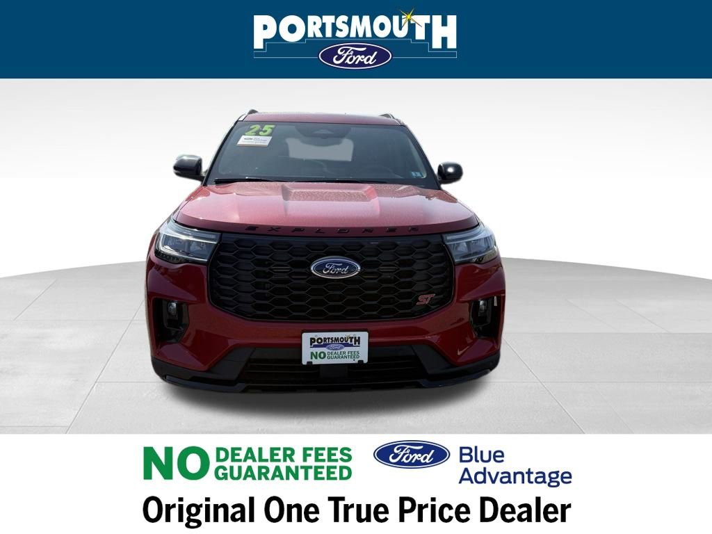 Certified 2025 Ford Explorer ST image 9