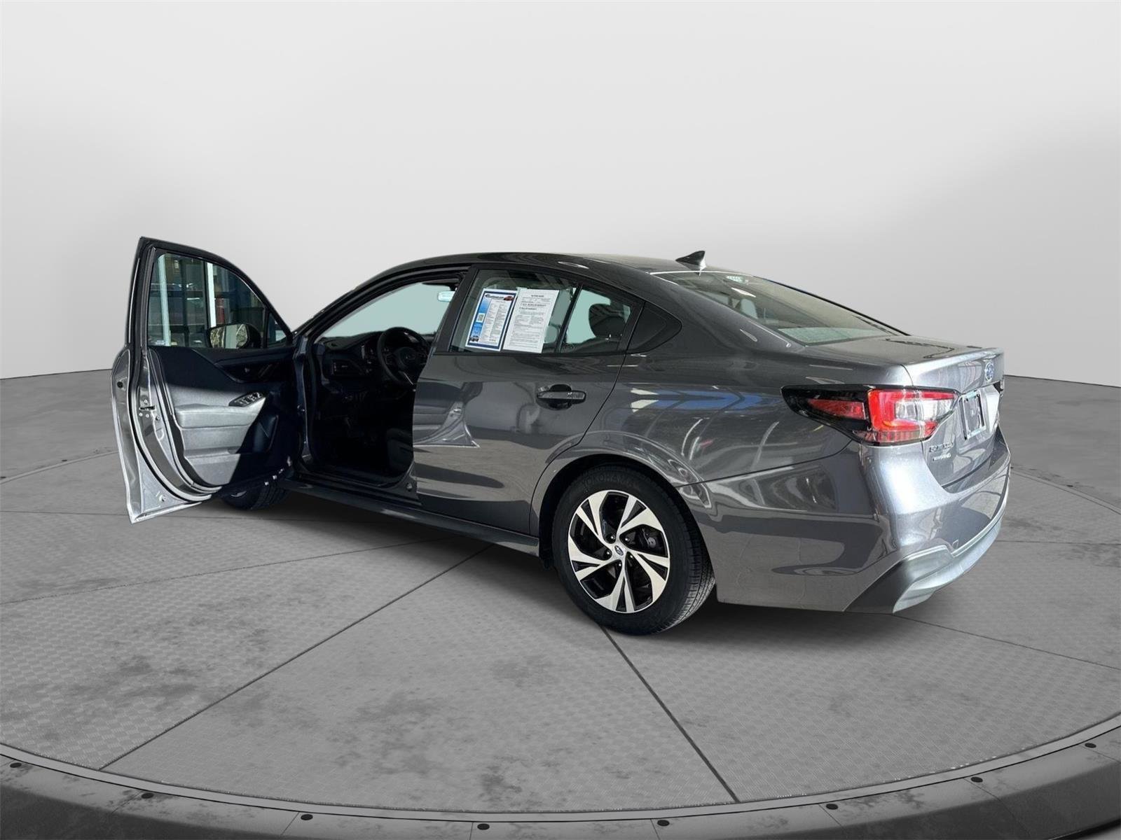 Used 2023 Subaru Legacy image 6