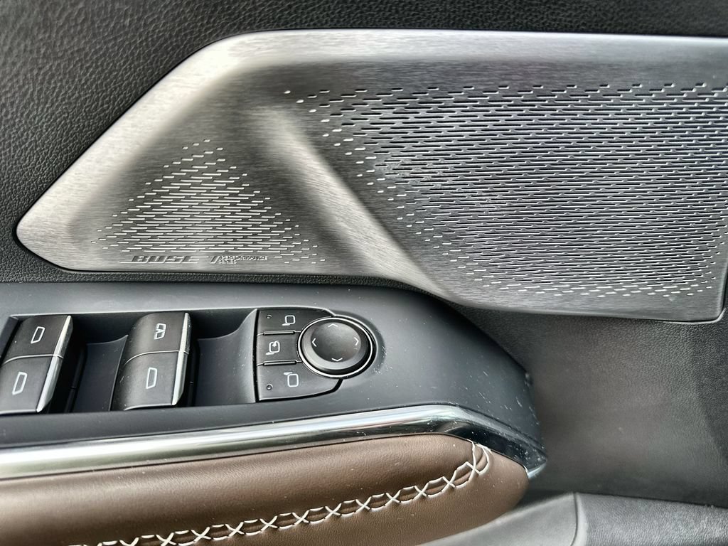New 2026 GMC Acadia Denali Ultimate w/ LPO, Floor Liner Package AWD/4WD image 23