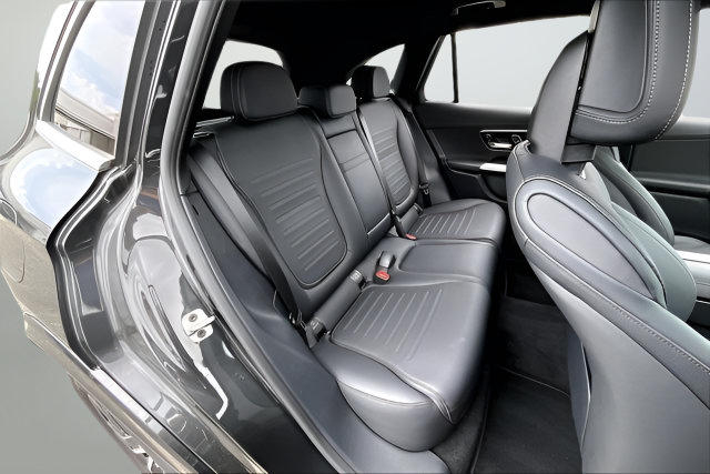 Certified 2025 Mercedes-Benz GLC 350e 4MATIC image 18