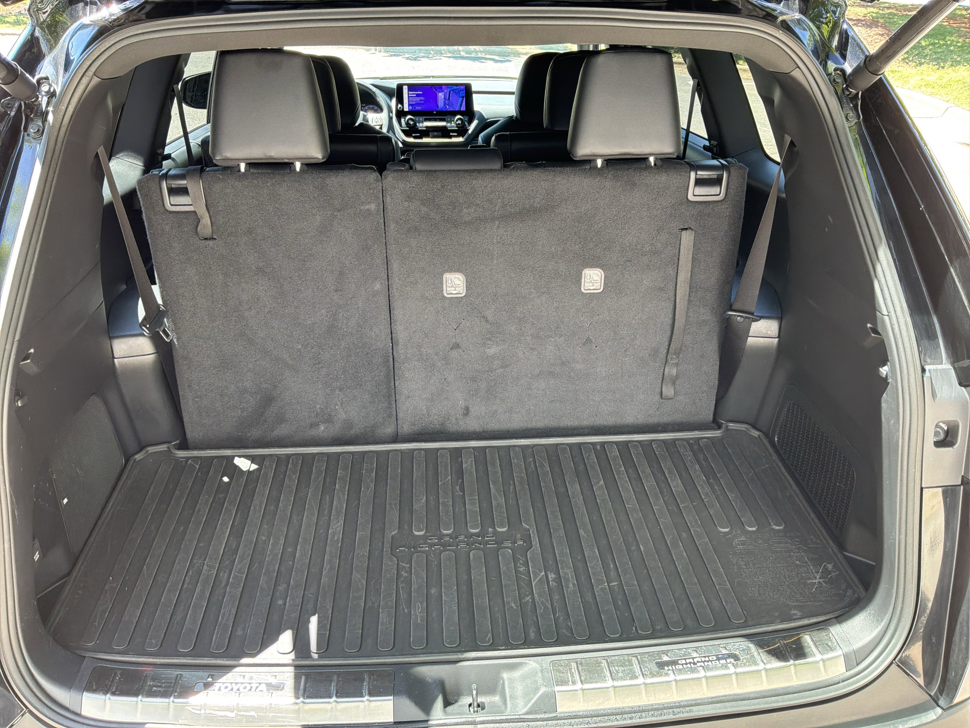 Used 2024 Toyota Grand Highlander AWD Hybrid image 32