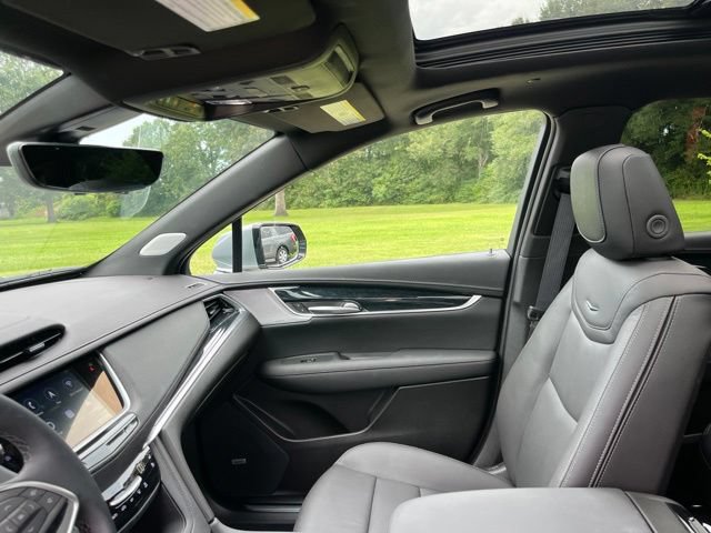 Used 2026 Cadillac XT5 Premium Luxury w/ Driver Assist Package FWD image 17