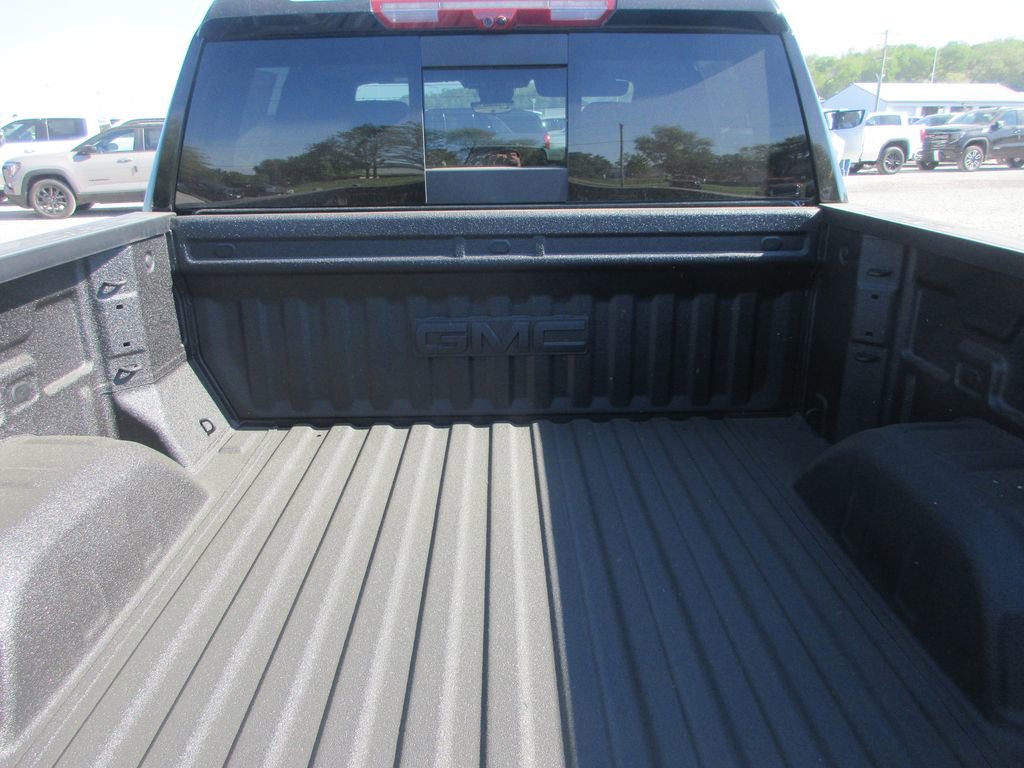 New 2026 GMC Sierra 1500 AT4 AWD/4WD image 7