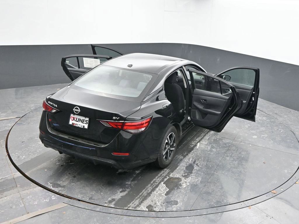 Used 2024 Nissan Sentra SV FWD image 47