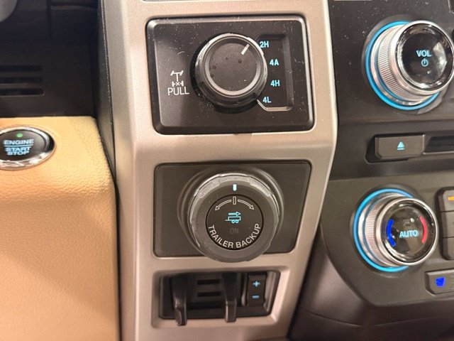 Used 2017 Ford F150 Lariat w/ Equipment Group 502A Luxury AWD/4WD image 18