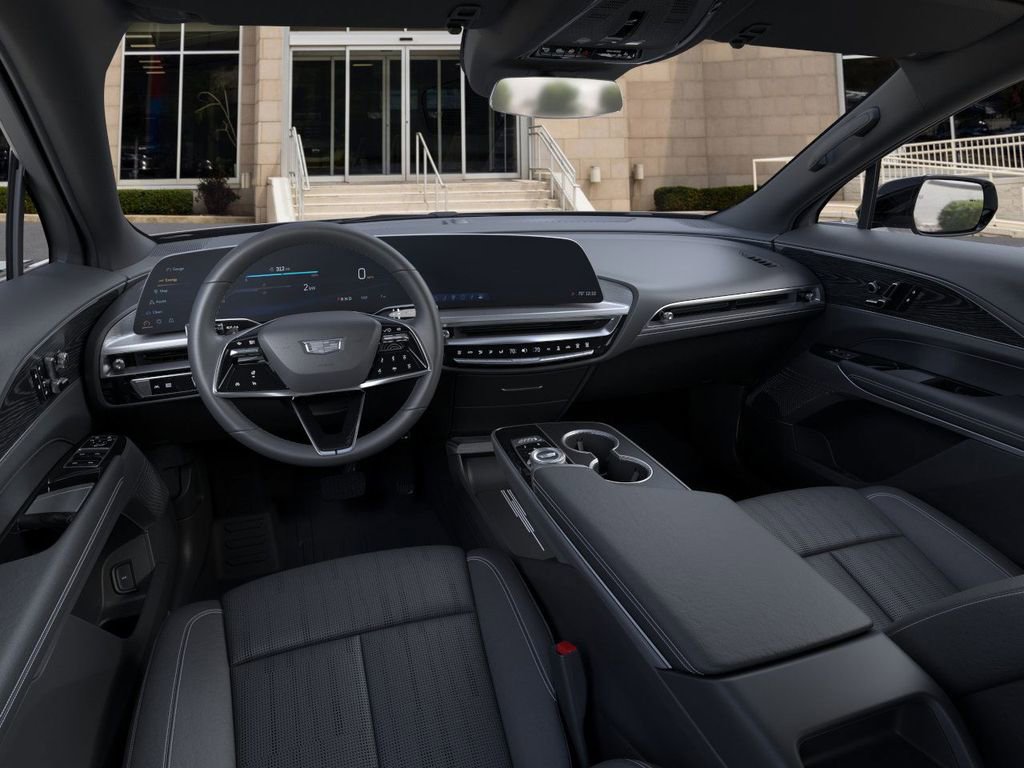 New 2025 Cadillac Lyriq Luxury w/ LPO, Floor Liner Package image 15